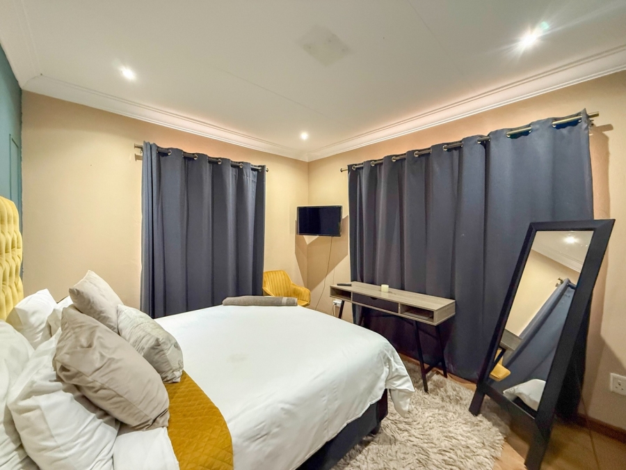 4 Bedroom Property for Sale in Eagles Landing North West